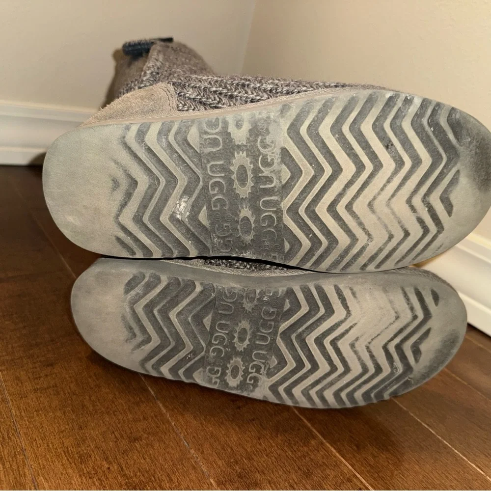 UGG Boots Gray Cardy Sweater Tall or Short Boots Size 7 - Picture 13 of 16